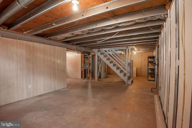 9102 RED LION TAVERN CT, Springfield, VA 22153