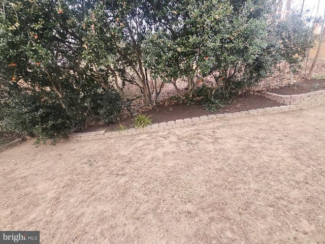 9102 RED LION TAVERN CT, Springfield, VA 22153