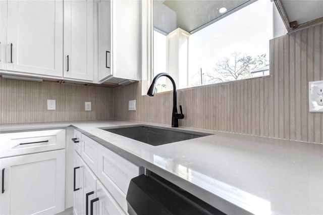 5912 Mayle Street A, Houston, TX 77016