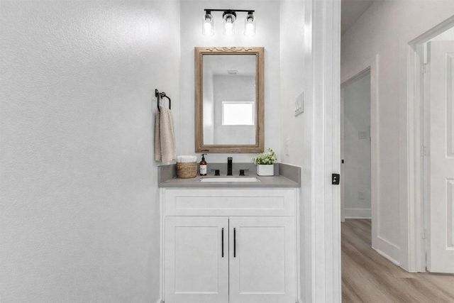 5912 Mayle Street A, Houston, TX 77016