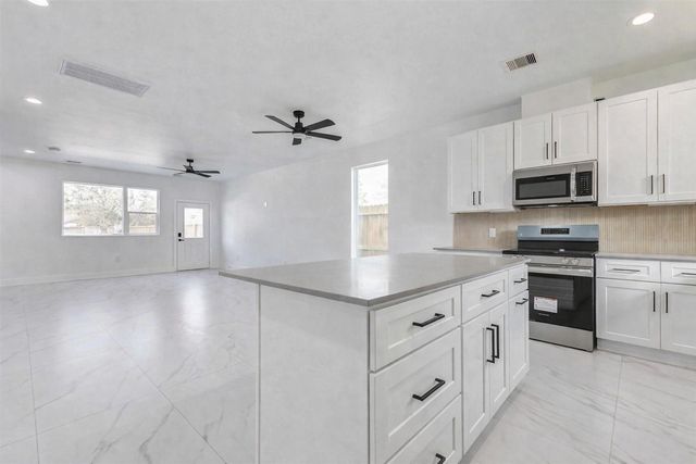 5912 Mayle Street A, Houston, TX 77016