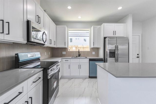 5912 Mayle Street A, Houston, TX 77016