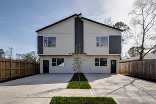 5912 Mayle Street A, Houston, TX 77016