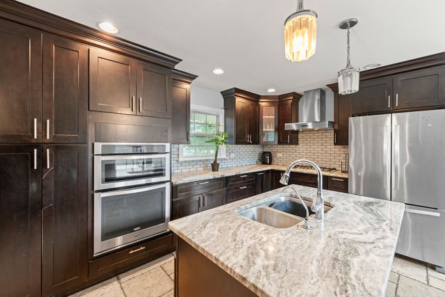 15913 Rankin Drive, Lockport, IL 60441