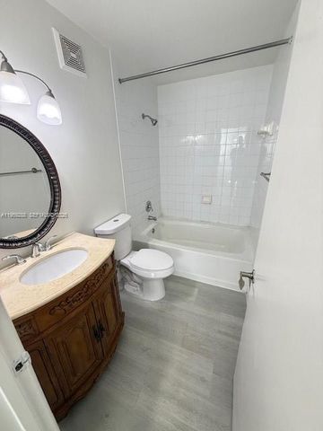 12112 Saint Andrews Pl 303, Miramar, FL 33025