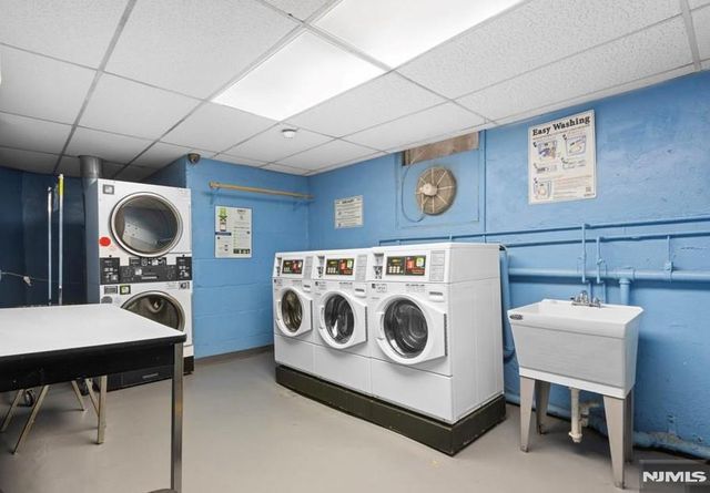 2160 Center Avenue 4R, Fort Lee, NJ 07024