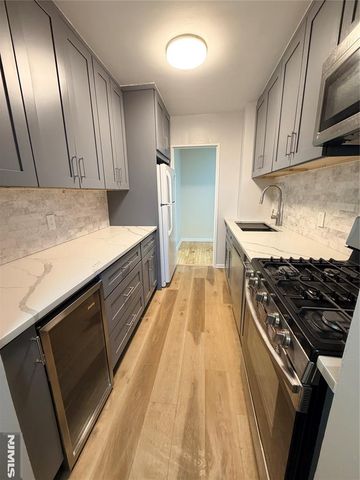 2160 Center Avenue 4R, Fort Lee, NJ 07024