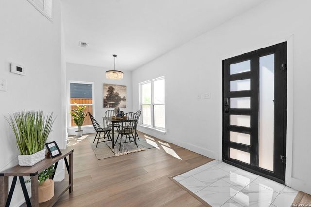 117 Carle, San Antonio, TX 78204