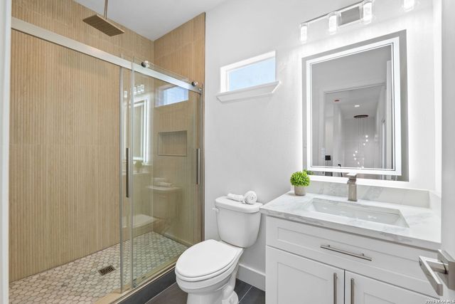 117 Carle, San Antonio, TX 78204