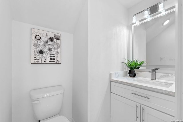 117 Carle, San Antonio, TX 78204