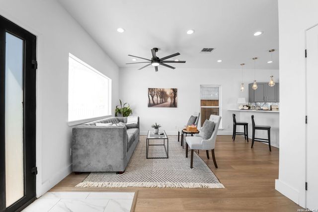 117 Carle, San Antonio, TX 78204