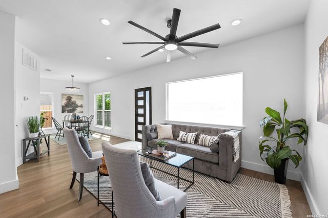 117 Carle, San Antonio, TX 78204