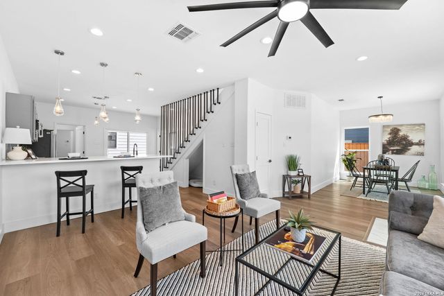 117 Carle, San Antonio, TX 78204