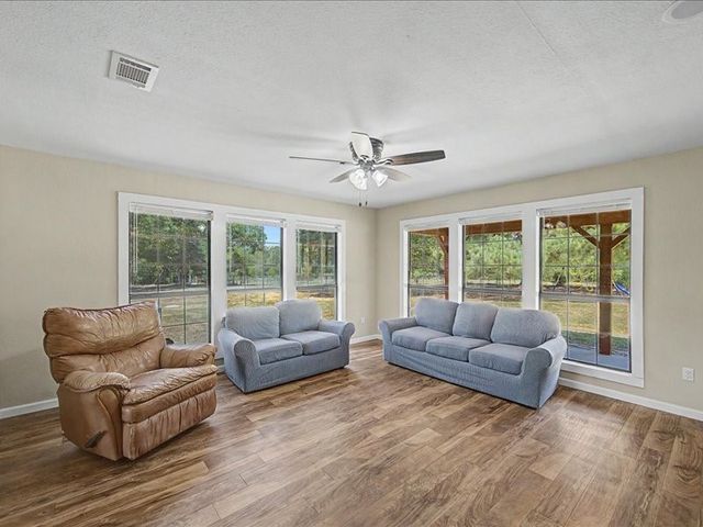 1816 County Road 2040, Ravenna, TX 75476