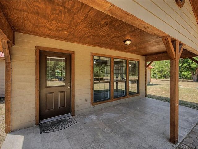 1816 County Road 2040, Ravenna, TX 75476