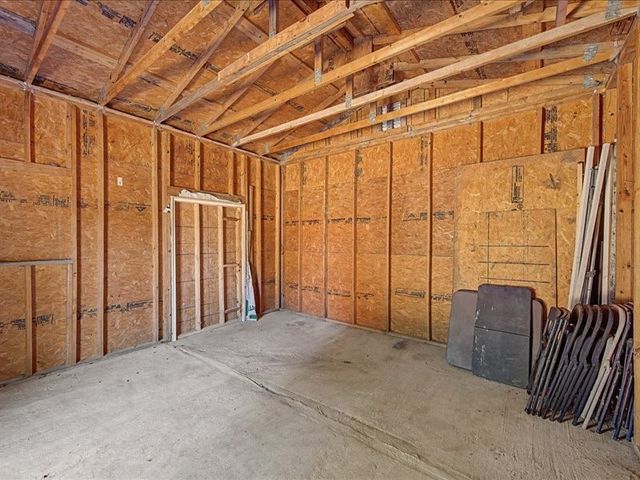 1816 County Road 2040, Ravenna, TX 75476