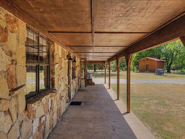 1816 County Road 2040, Ravenna, TX 75476