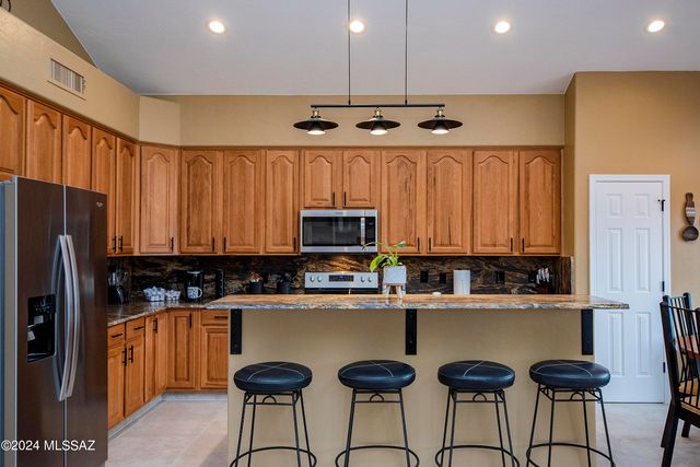 13065 N Woodburne Avenue, Oro Valley, AZ 85755