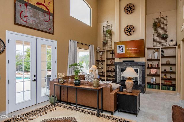 13065 N Woodburne Avenue, Oro Valley, AZ 85755