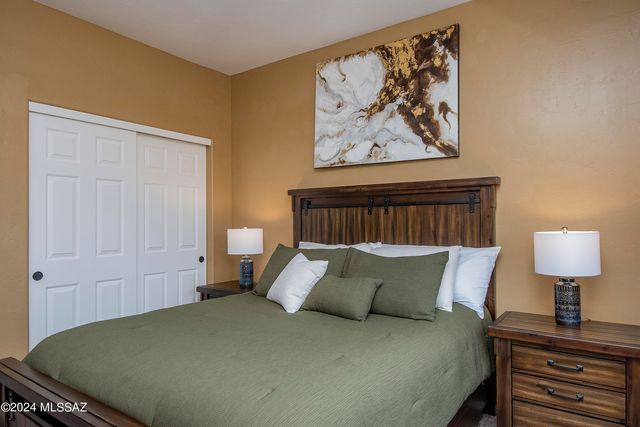 13065 N Woodburne Avenue, Oro Valley, AZ 85755