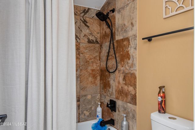 13065 N Woodburne Avenue, Oro Valley, AZ 85755