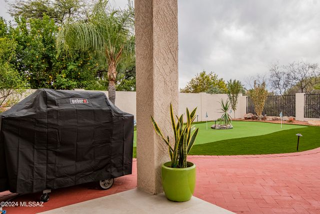 13065 N Woodburne Avenue, Oro Valley, AZ 85755