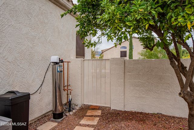 13065 N Woodburne Avenue, Oro Valley, AZ 85755