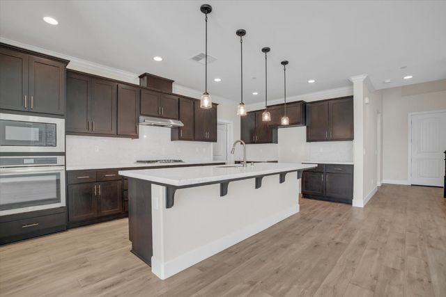 1898 Sanza Rd, Manteca, CA 95337