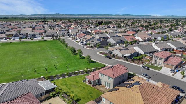 1898 Sanza Rd, Manteca, CA 95337