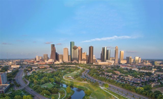 332 Neyland Street, Houston, TX 77022