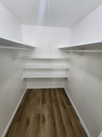 4618 Reiger Avenue 111, Dallas, TX 75246