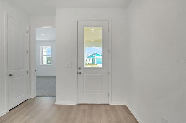 991 FIESTA KEY CIRCLE, Lady Lake, FL 32159