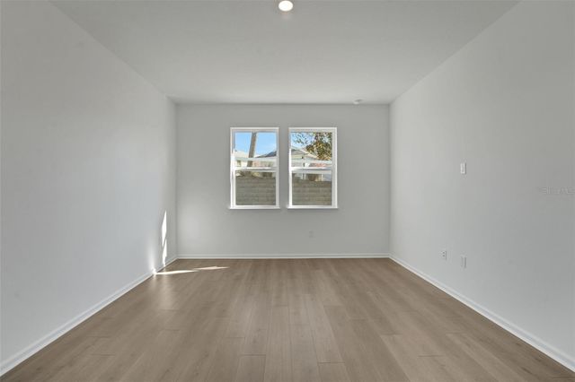 991 FIESTA KEY CIRCLE, Lady Lake, FL 32159