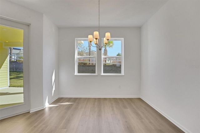 991 FIESTA KEY CIRCLE, Lady Lake, FL 32159