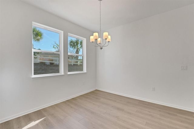 991 FIESTA KEY CIRCLE, Lady Lake, FL 32159