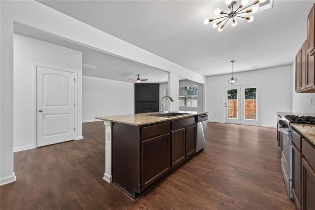 176 Birchfield Way, Dallas, GA 30132