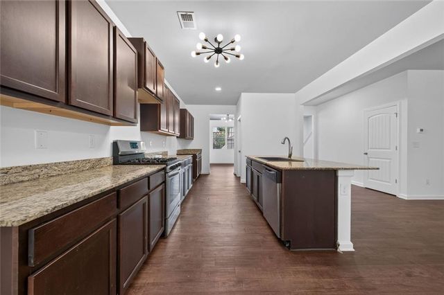 176 Birchfield Way, Dallas, GA 30132