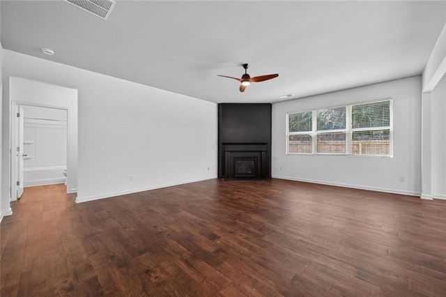 176 Birchfield Way, Dallas, GA 30132