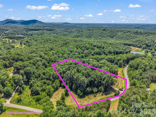 670 Cedar Creek Road, Lake Lure, NC 28746