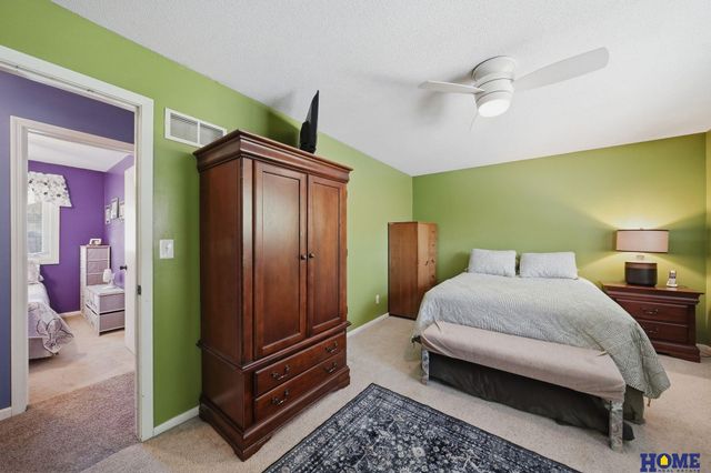 6760 Newton Street, Lincoln, NE 68506