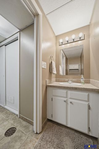 6760 Newton Street, Lincoln, NE 68506