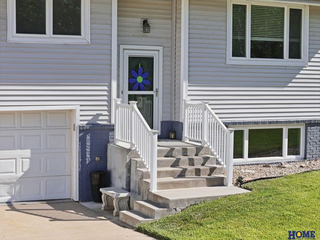 6760 Newton Street, Lincoln, NE 68506