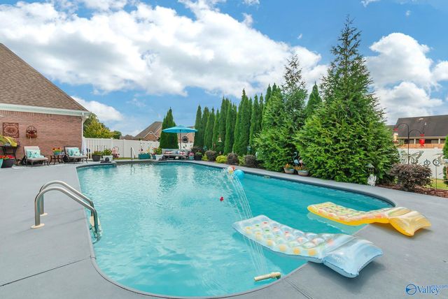 231 Braxton Court, Decatur, AL 35603