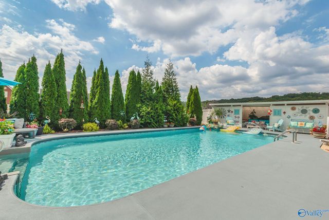 231 Braxton Court, Decatur, AL 35603