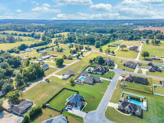 231 Braxton Court, Decatur, AL 35603