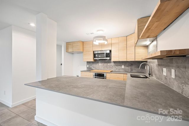 1041 Churchill Downs Court C, Charlotte, NC 28211