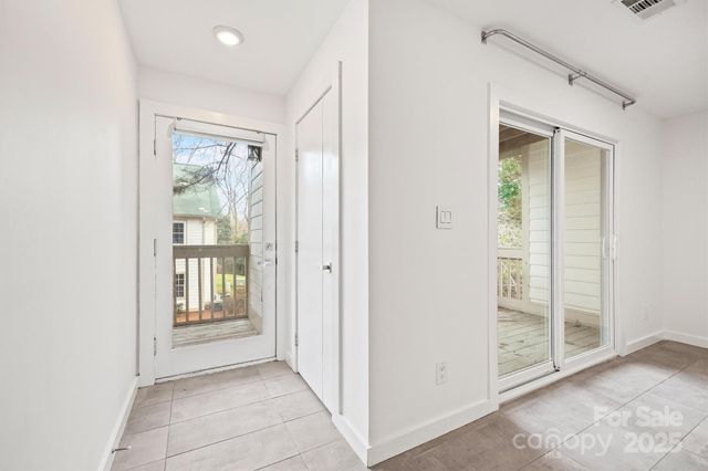 1041 Churchill Downs Court C, Charlotte, NC 28211