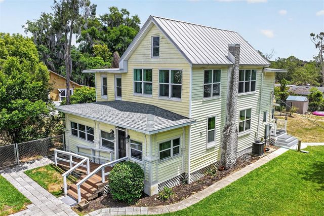 708 E LEMON AVENUE, Eustis, FL 32726