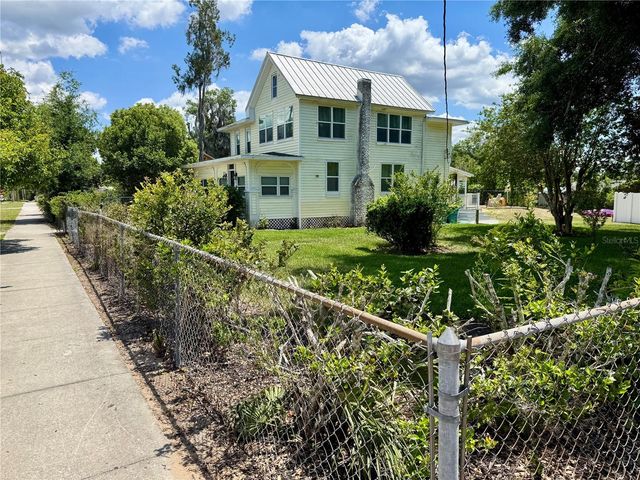 708 E LEMON AVENUE, Eustis, FL 32726