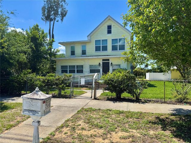 708 E LEMON AVENUE, Eustis, FL 32726